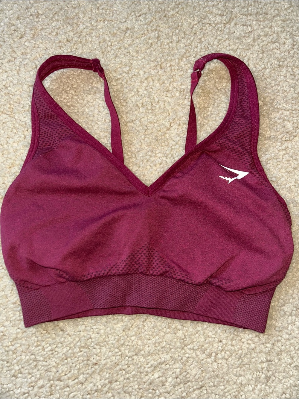 Gymshark V-Neck Sports Bra - Burgundy